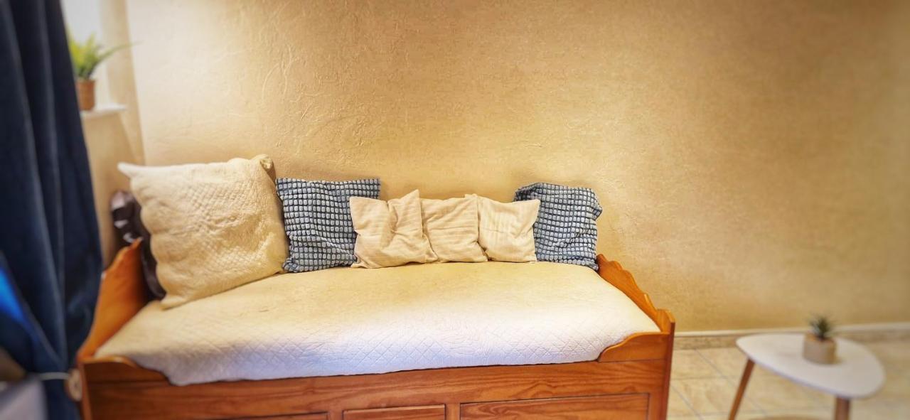 Grand Studio 3 Personnes Idealement Place Barcelonnette Exterior photo