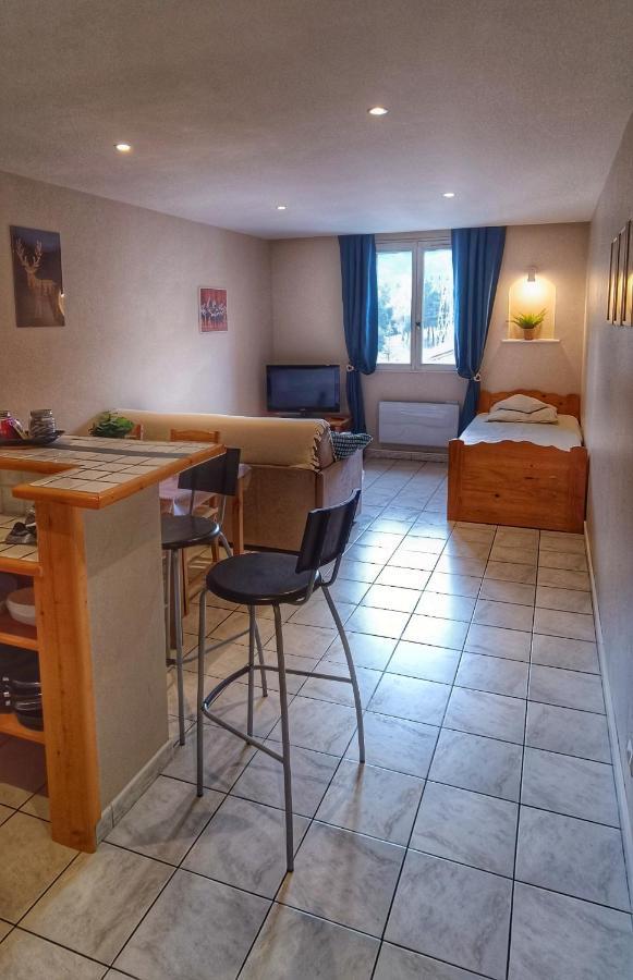 Grand Studio 3 Personnes Idealement Place Barcelonnette Exterior photo